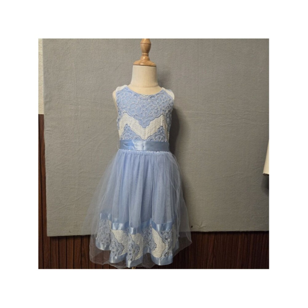 Girls Beautees Formal Dress Size 5 Blue White Lace Tulle